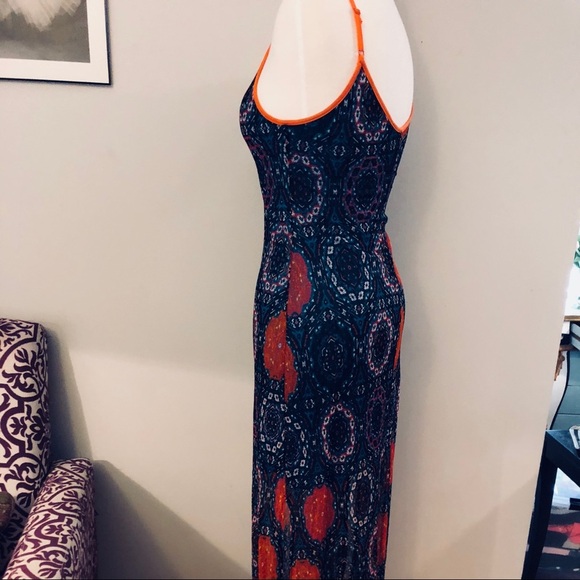 Patterned Maxi Dress - Picture 5 of 7